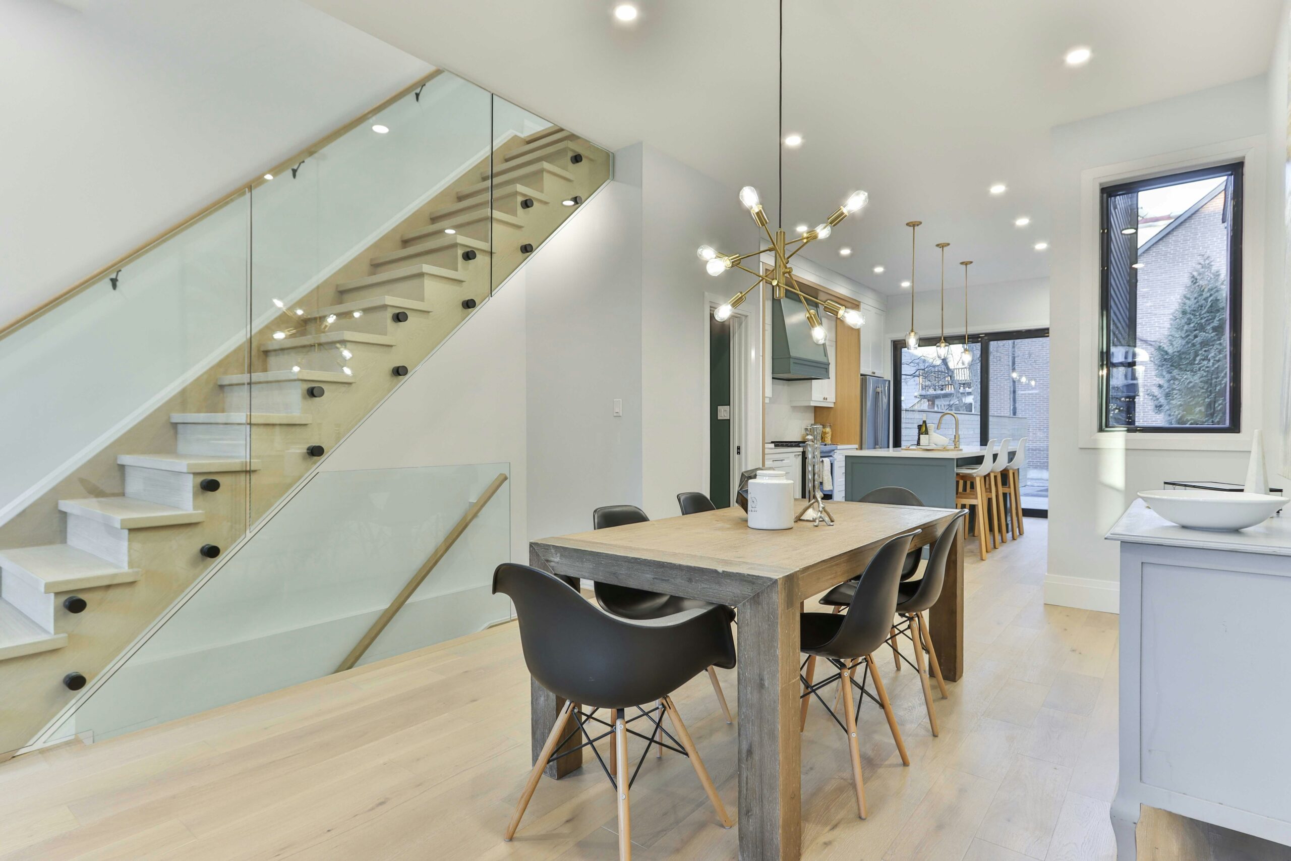 Salon d'appartement moderne et luxeuux dans une résidence de standing au Maroc, pour projet immobilier MRE et expatrié